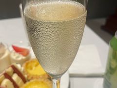 -广州万富希尔顿酒店·感趣自助餐厅·金秋蟹宴生蚝海鲜刺身