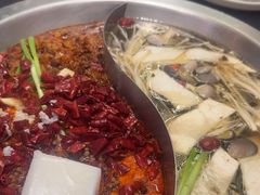 -沸炉重庆老火锅(军事博物馆店)