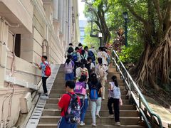 -香港大学