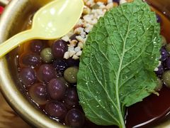 门口的红糖冰粉-冒椒火辣(太古里店)