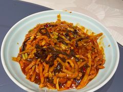 -丽华园·武汉地标楚菜餐厅(青山江滩店)