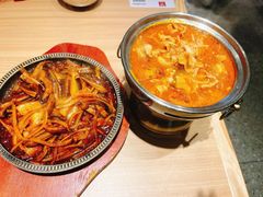 五花肉泡菜锅-米村拌饭(香坊万达店)