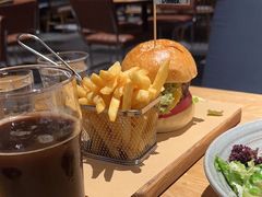 -The Diner X餐厅(青岛万象城店)