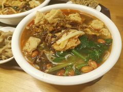 -水平有限螺蛳粉(宏达大厦店)