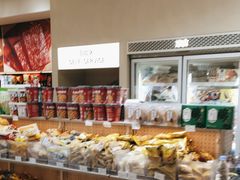 -来伊份(前进西路万象汇店)