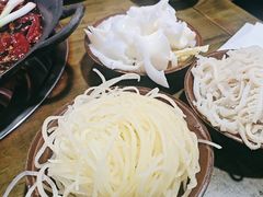 -黄潇洒老火锅(九眼桥宏济巷店)