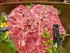 -山川小町·极番烧肉(新地假日广场店)