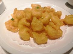 软炸虾仁-闫府私房菜·百年鲁菜(恒隆店)