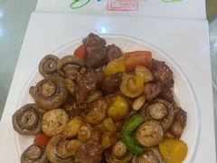 金蒜蘑菇牛肉-有腥气私房菜·寻味顺德