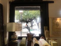 -邊城書店