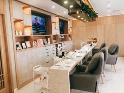 -一奈日式美甲美睫专门店