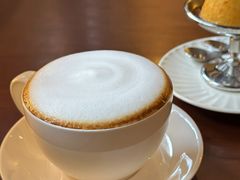 -Café Monson