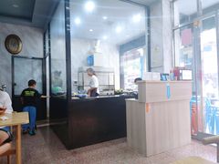 -白翔甜食店