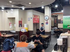 -李先生牛肉面大王(北京站售票厅餐厅)