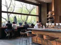 -星巴克臻选(南京艾尚天地店)