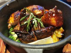 秘制烤春鸡配西兰花和迷迭香-WOLFGANG PUCK KITCHEN & BAR(迪士尼小镇店)