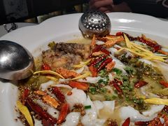 老坛子酸菜鱼（鲈鱼3-4人份）-太二酸菜鱼(广州IFC国金天地店)