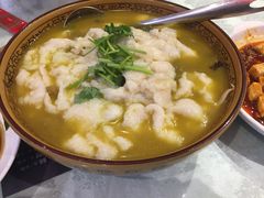 酸菜鱼-阿三鱼头泡饼·家常菜