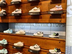 -NIKE佛山胜利换季优惠店