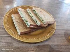 咖椰吐司-HELLO 27 意面·沙拉·帕尼尼