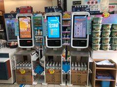 -全家便利店(东直门店)