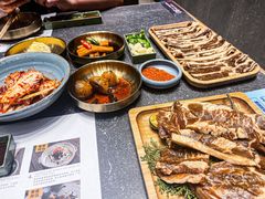 -草家酱蟹炭火烤肉店(珲春南路一店)