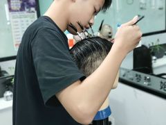 -首脑美容美发化妆美甲培训学校(长沙校区)