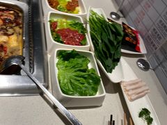 -海底捞火锅鲜切牛肉主题店(长寿路店)