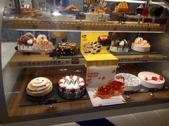 面包甜点陈列柜-DQ·蛋糕·冰淇淋(龙湖狮山天街店)