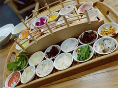 -双桥园·云南过桥米线(古城南门店)