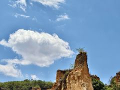 -彩色沙林风景区