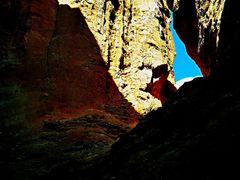 -天山神秘大峡谷