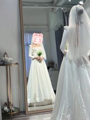 -Lady  Jane高端婚纱礼服馆