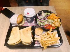 -The Habit Burger Grill 哈比特汉堡(爱琴海店)