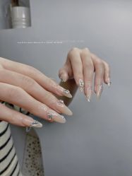 -DAZZLING BEAUTY美甲•美睫专门店