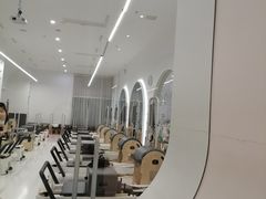 -瑞虹新天地月亮湾