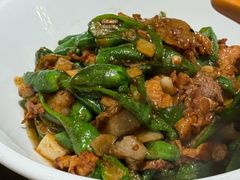 -黄泥岗·地道湖北菜(奥特莱斯店)