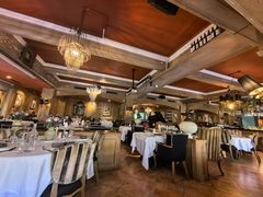 -火车头法国西餐厅