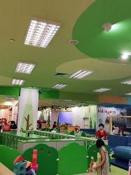 -莫莉幻想儿童乐园(武汉金银潭永旺店)