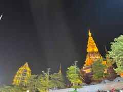 -东南亚风情赶摆街夜市