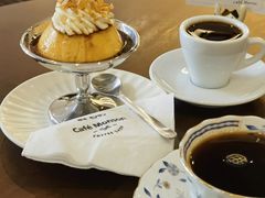 -Café Monson