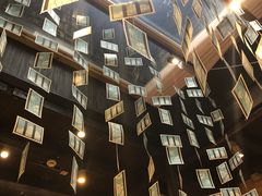 -猫的天空之城概念书店(杭州南宋御街店)