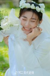 -现代经典婚纱摄影