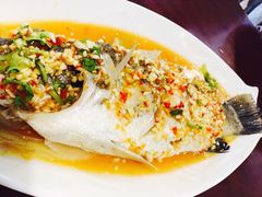 -Dang restaurant (patong phuket)