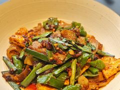 回锅肉炒荷包蛋-纯阳•六两酒馆