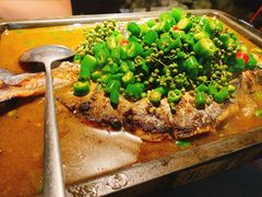 鲜青椒味清江鱼-探鱼·鲜青椒爽麻烤鱼(沈阳万象城店)