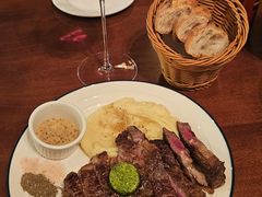 -羽深肉铺 Steak & Wine