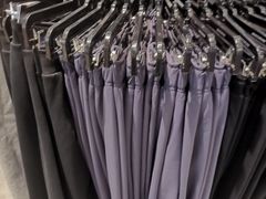 -SKECHERS 斯凯奇(上海国际时尚中心店)