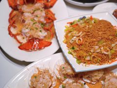 -鑫悦楼煎蟹·16年海鲜大排档