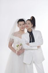 -芭莎视觉婚纱摄影(花溪店)